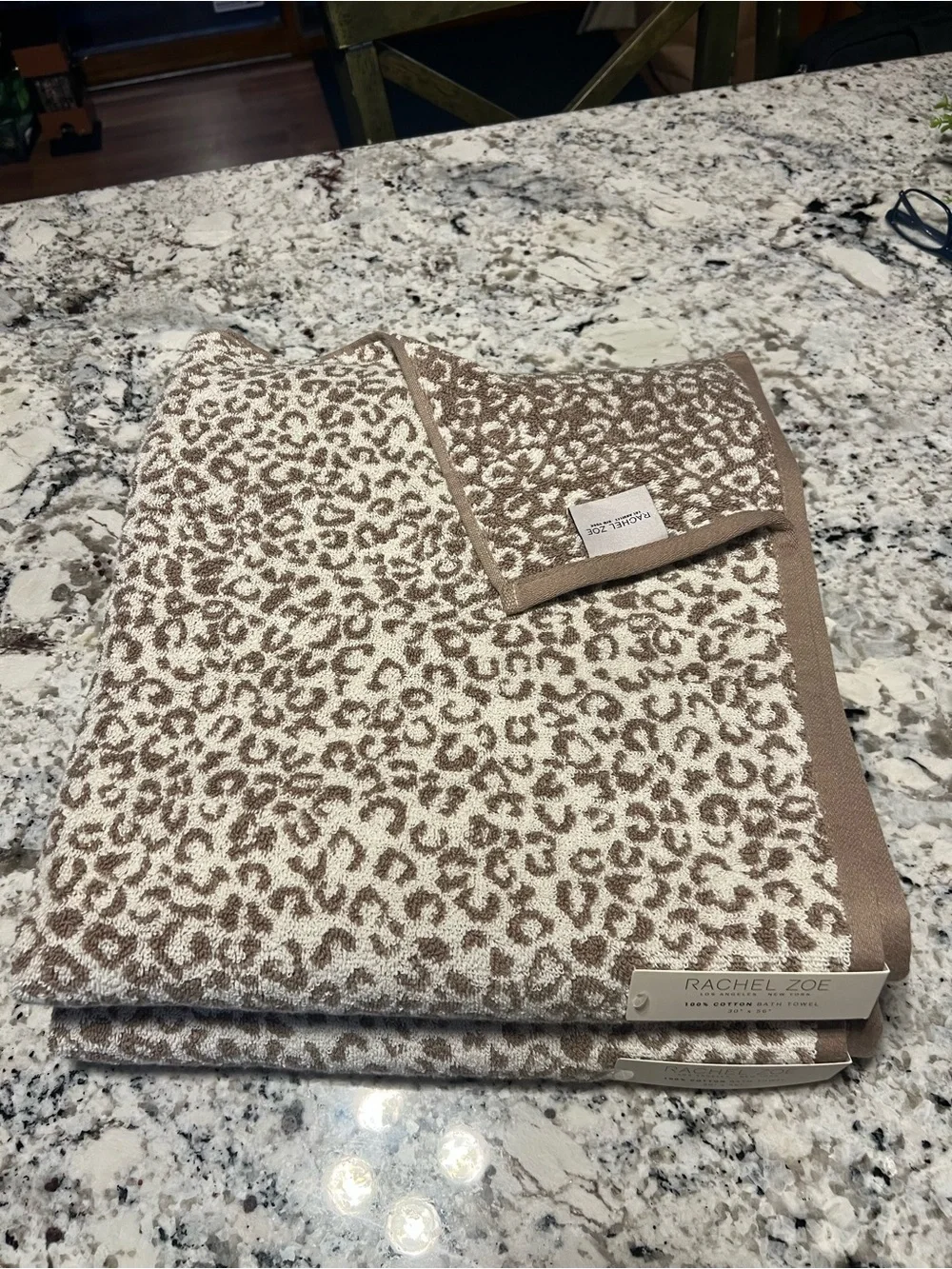 🤎🐆 NWT Rachel Zoe Leopard Bath Towels Set of 2 Animal Cheetah Print
